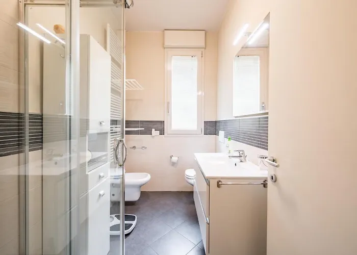 La Casa Di Edo - Wifi Parking Free * 모데나